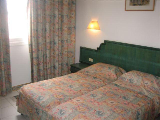 Hotel Mezri Монастір Екстер'єр фото