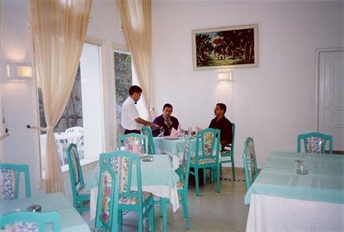 Hotel Mezri Монастір Екстер'єр фото