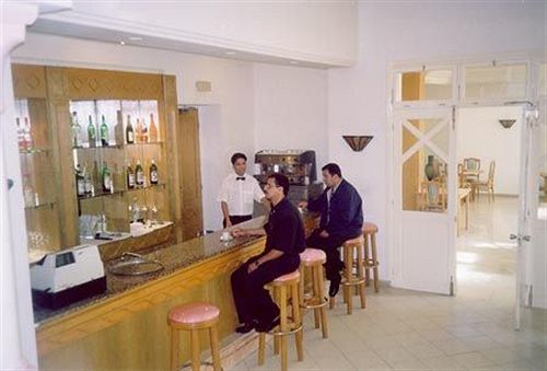 Hotel Mezri Монастір Екстер'єр фото